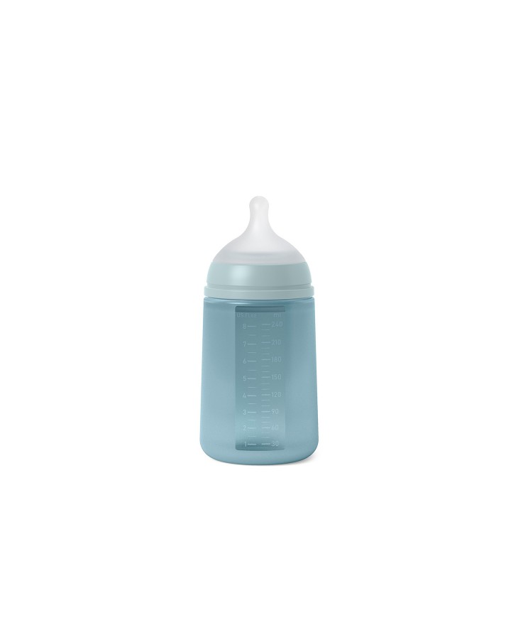 Colour Essence Bottle Water 02